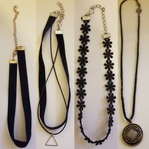 Four Choker Neclaces Black - Set of 4